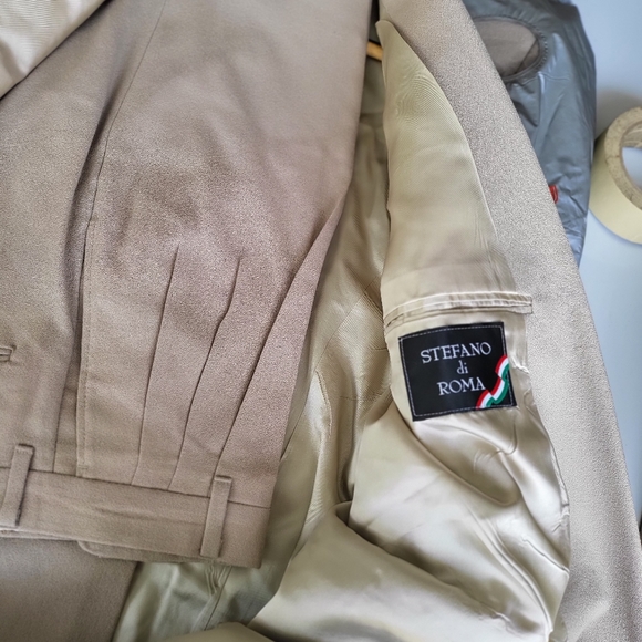 Men Suits - Picture 16 of 16